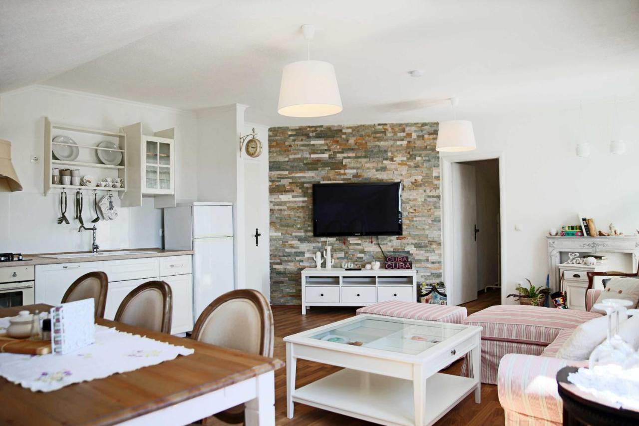 Villa Croatia Srima Eksteriør bilde